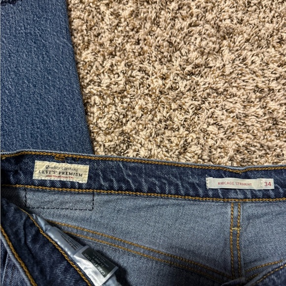 Levi Ribcage - Picture 4 of 5